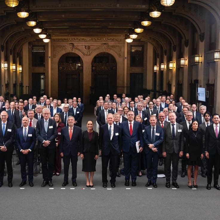 Sheinbaum se reúne con más de 100 empresarios nórdicos para impulsar inversiones en México