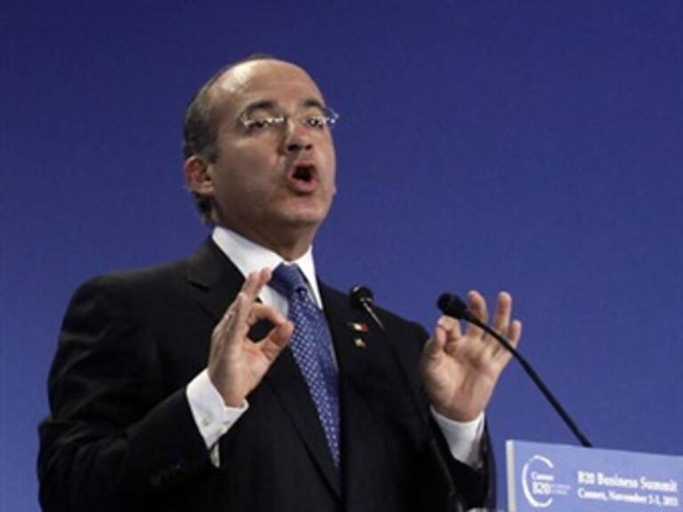 'Vital' integrar plenamente al IFE: Calderón
