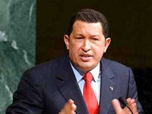 Condena Chávez intervención militar en Libia