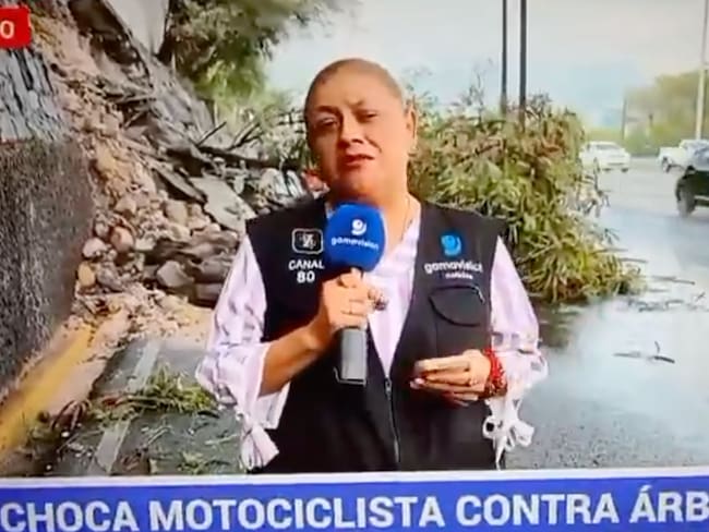 Reportera y camarógrafo son atropellados en plena cobertura en Monterrey y se transmitió en vivo | VIDEO