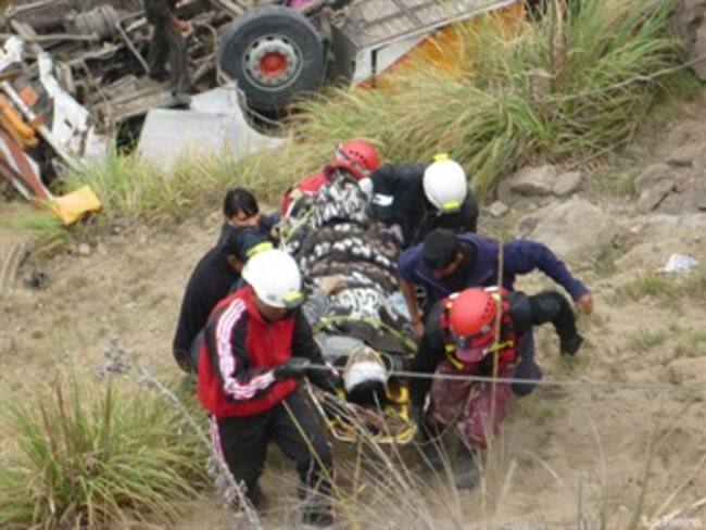 Deja accidente de tránsito, 34 muertos y 32 heridos en Ecuador