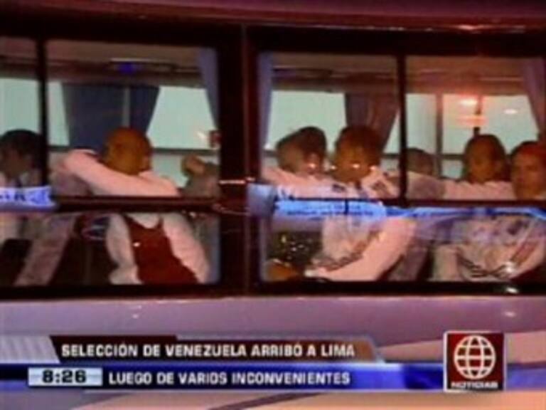 Venezolanos afirman que fueron maltratados en aeropuerto de Lima