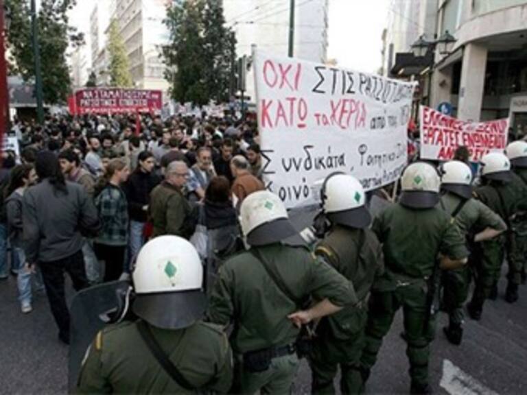 Planea Grecia construir muro para frenar migración ilegal