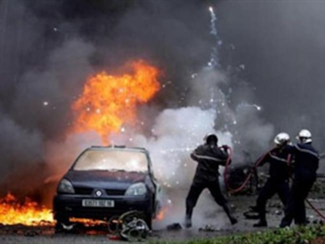 Deja coche bomba 60 heridos en España