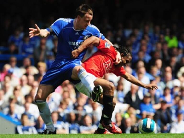 Chelsea arrebata el liderato al Manchester United