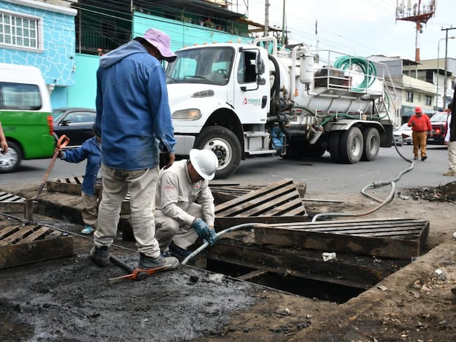 Descubren sustancia relacionada con denuncia de olor a gasolina en Neza
