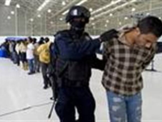 Desbaratan en Argentina banda internacional de narcotraficantes