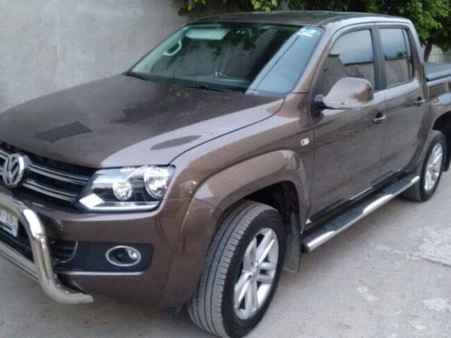 Roban camioneta con lujo de violencia