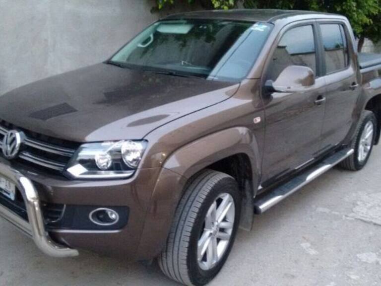 Roban camioneta con lujo de violencia
