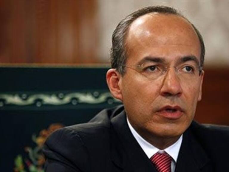 Exige Calderón a actores políticos ‘ideas claras’ en lucha anticrimen