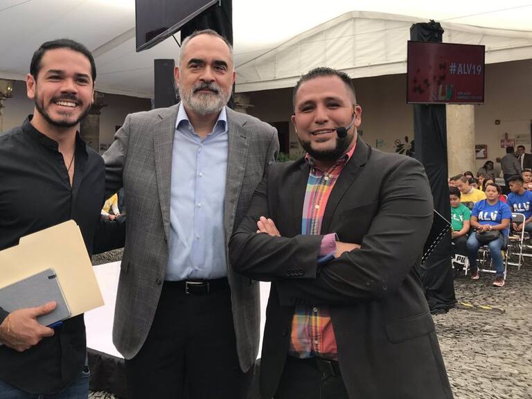 Diputados llevan ALV en el Congreso con jóvenes