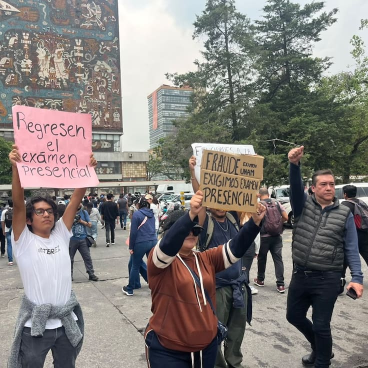 Examen UNAM: aspirantes protestan y exigen reposición de la prueba presencial