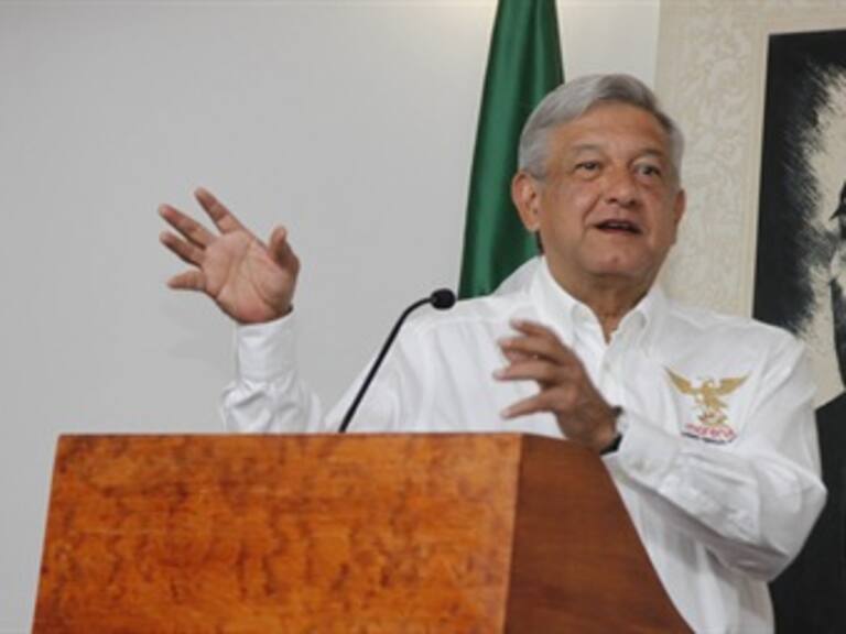 Critica AMLO mesa de la verdad entre PAN y PRI