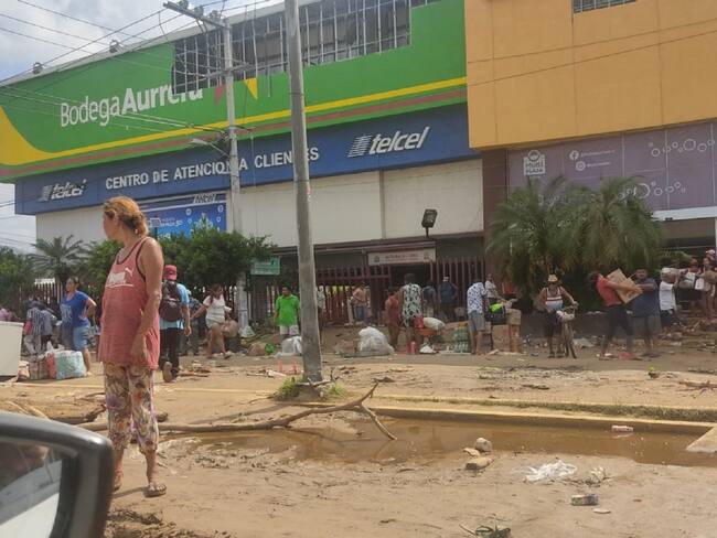 La gente de Acapulco es quien está limpiando las calles