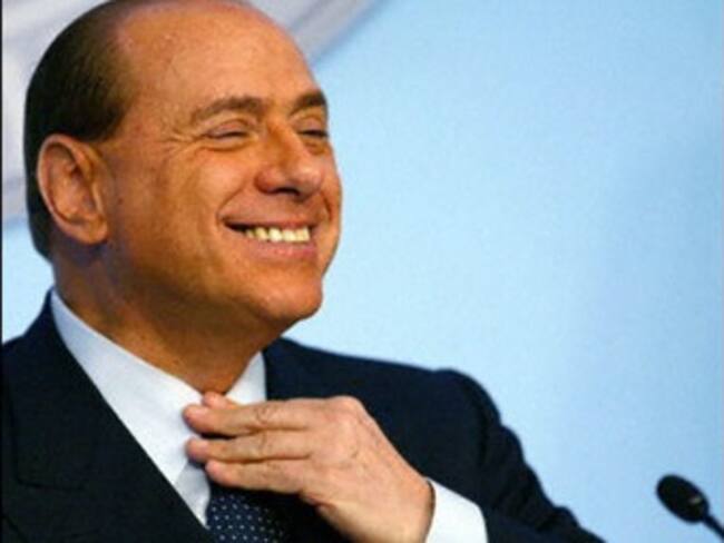 Protestas marcarán día en que se define suerte de Berlusconi