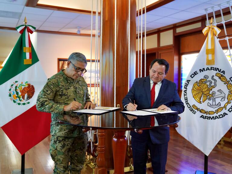 Formalizan Gobierno y SEMAR acuerdo para fortalecer infraestructura marítima