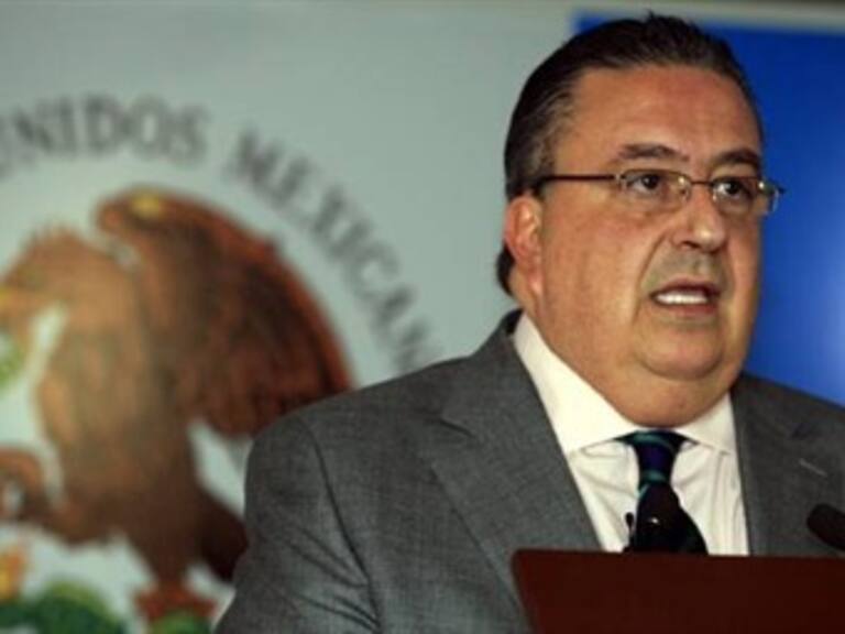 Revira Gómez Mont a Paredes; Rojas acepta diálogo