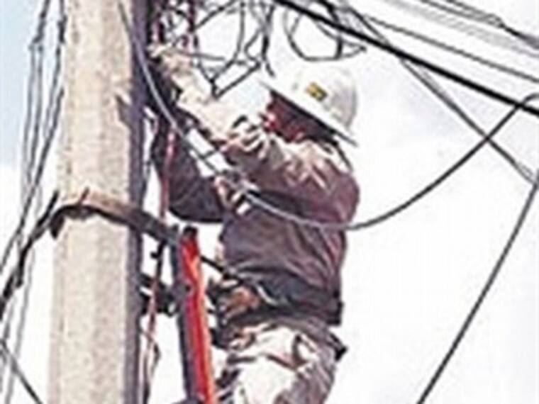 Apoya PAN desaparición del organismo; PRD y PRI la tildan de ilegal