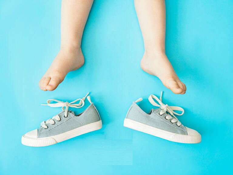 Una especie de dermatitis ataca a los menores que han utilizado los tenis