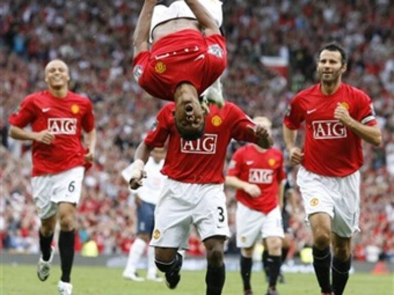 Arsenal y ManU por el sublidetaro en la Premier