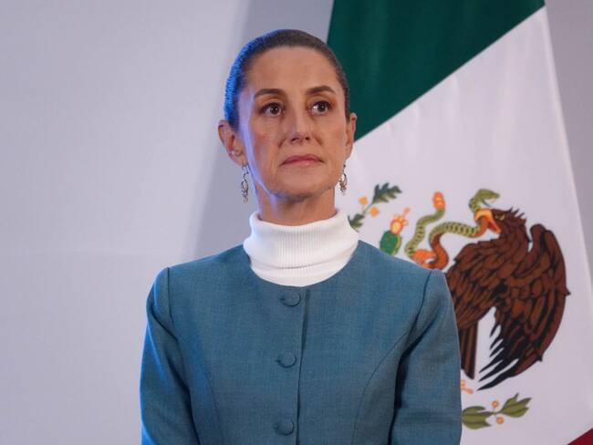 Firma Sheinbaum publicación en DOF del decreto sobre Pemex y CFE