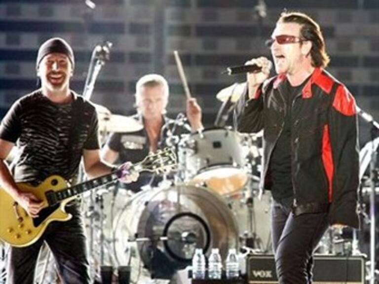 Inicia U2 gira mundial en Barcelona con homenaje a Michael Jackson