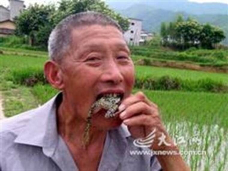 Las 8 cosas qué hay qué comer antes de morir.'Para hacer hambre' con Inés Saavedra