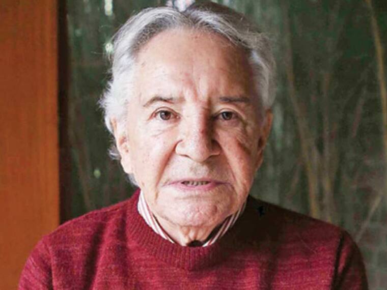 Gobernantes acomodan el pasado: Enrique Florescano