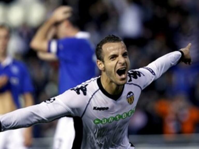 Se afianza Valencia en puestos de 'Champions'