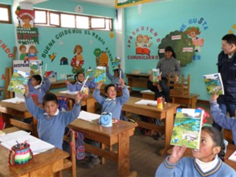 Critica OCDE inversión educativa en México