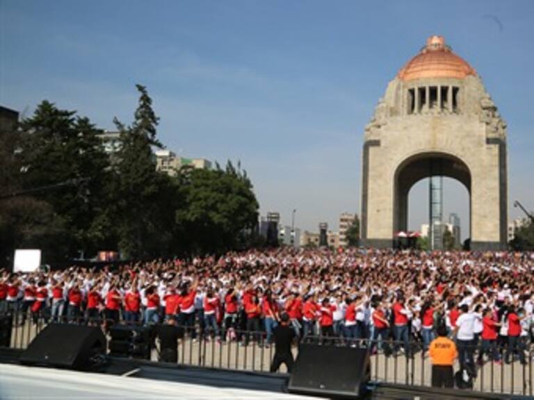 Martha Debayle hace historia con un "Flashmob"