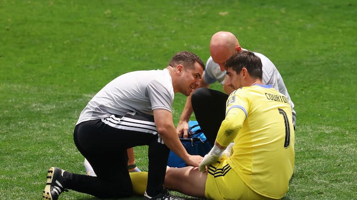 Thibaut Courtois sale lesionado en la derrota de Bélgica vs España y preocupa al Real Madrid en el Mundial 2026