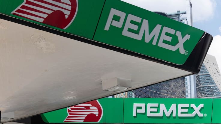 PAN advierte que Morena destruye a Pemex por mayor deuda y caída en producción