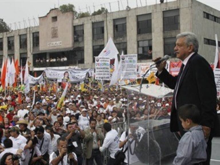 Fotogalería Andrés Manuel López Obrador: Acto de campaña en la delegación Iztacalco, Distrito Federal
