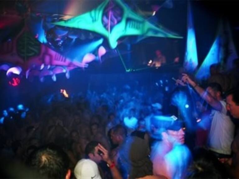 Advierten pérdidas económicas en DF si no se amplía horario de antros