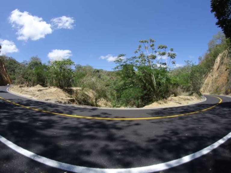 Exigen restauración para la carretera Guadalajara - Ameca
