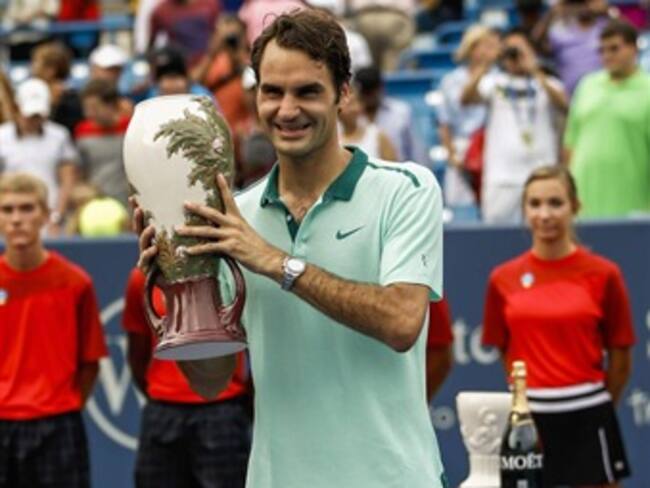 Vence Federer a Ferrer y gana un Masters 1.000 dos años después