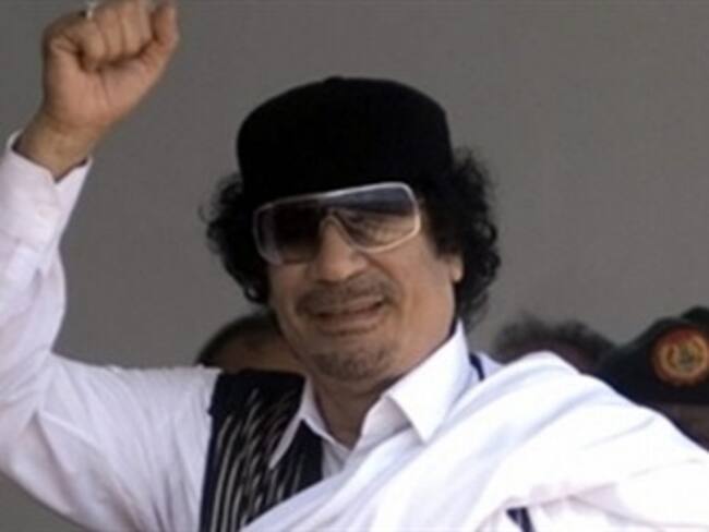 Insiste Gadafi en que Al Qaeda es culpable de revuelta en Libia