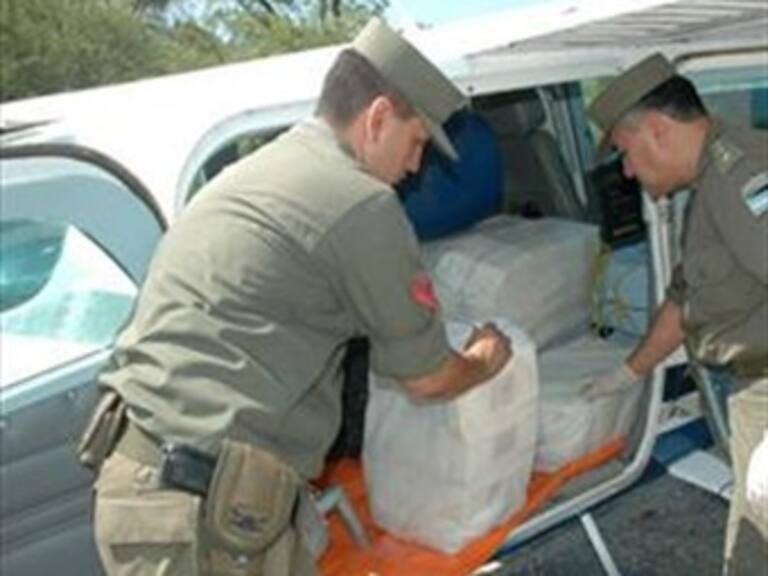Derriba DEA avioneta cargada con cocaína en Honduras