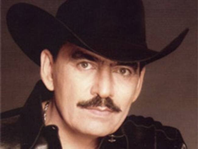 Confirma Joan Sebastian que tiene cuatro costillas rotas