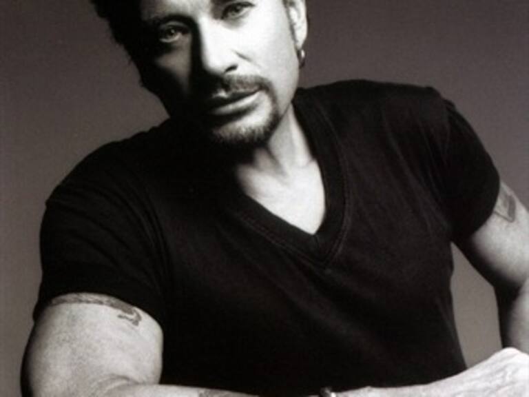 Johnny Hallyday sale de coma inducido