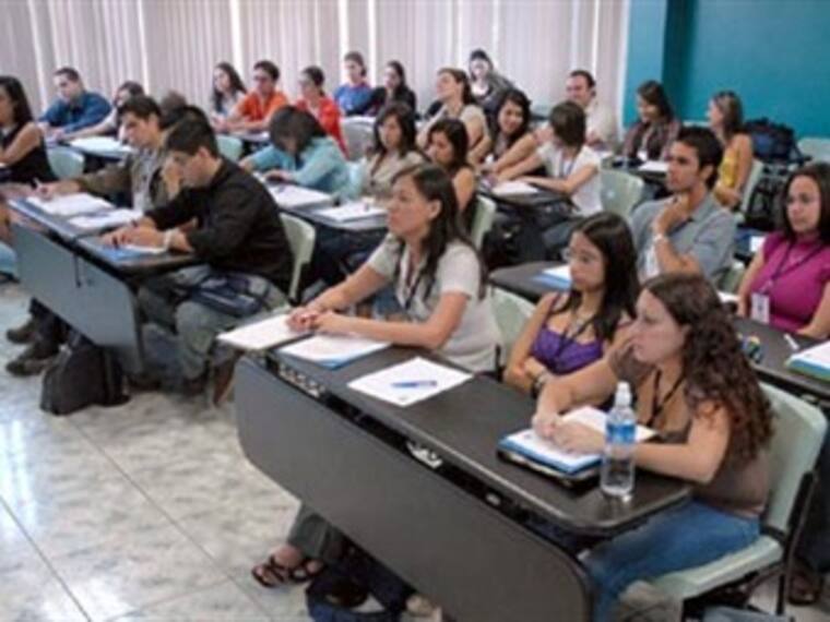 'Maestros de Reino Unido en grave peligro': Joan Cerezo