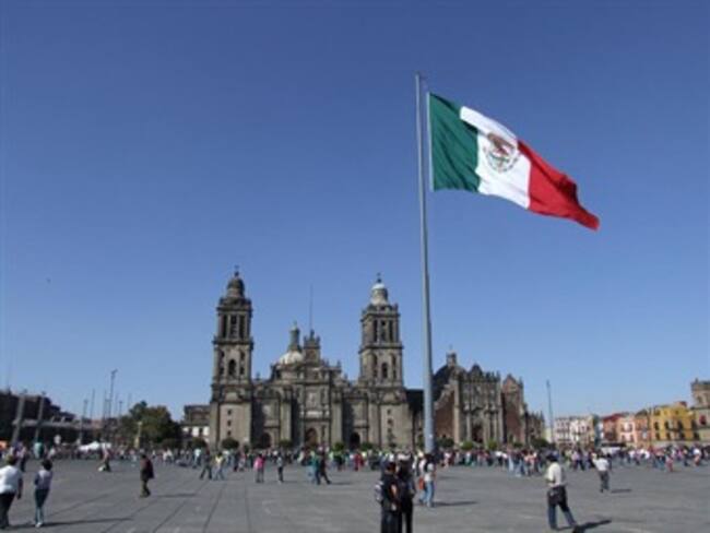 Se modernizará el Zócalo Capitalino. Rocío Jardines, reportera en W