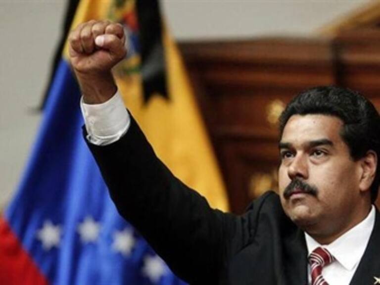 Presentan Maduro su candidatura presidencial