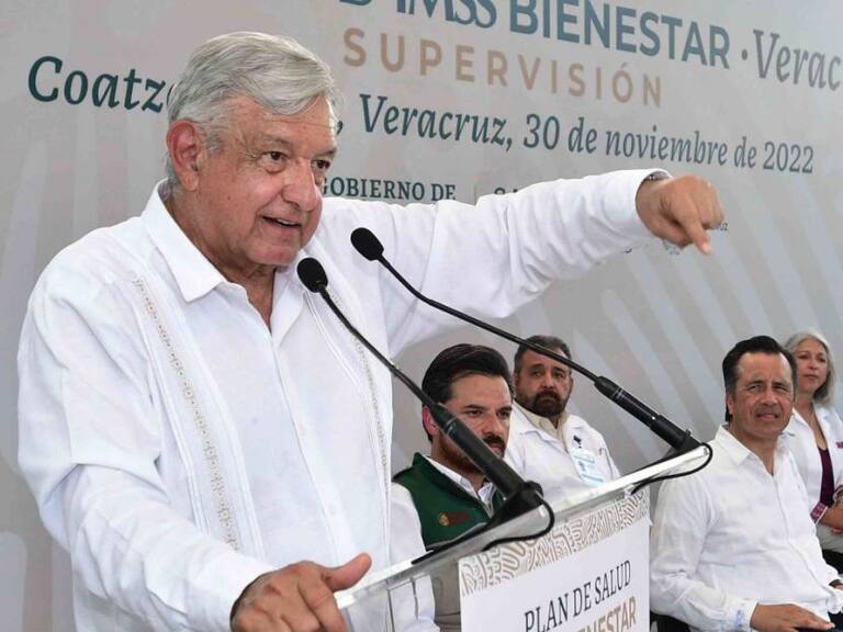 Que Fiscalía resuelva sobre denuncias por marcha: AMLO