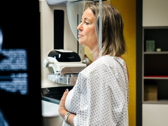 Vacunas contra el cáncer de mama: ¿La cura definitiva o una esperanza lejana?