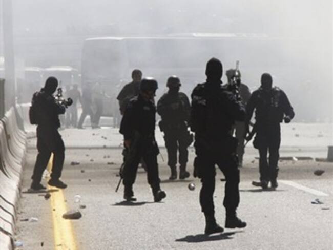 Liberan a policías de Ayotzinapa