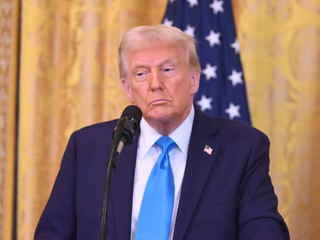 Trump asegura que Sheinbaum tiene miedo a los cárteles