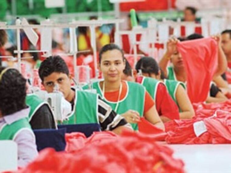 Interponen demandas a la textilera Hilasal. Momento Corporativo con Roberto Aguilar.