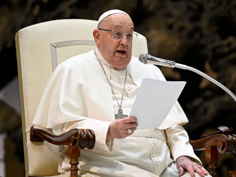 Papa Francisco sufre dos episodios de insuficiencia respiratoria